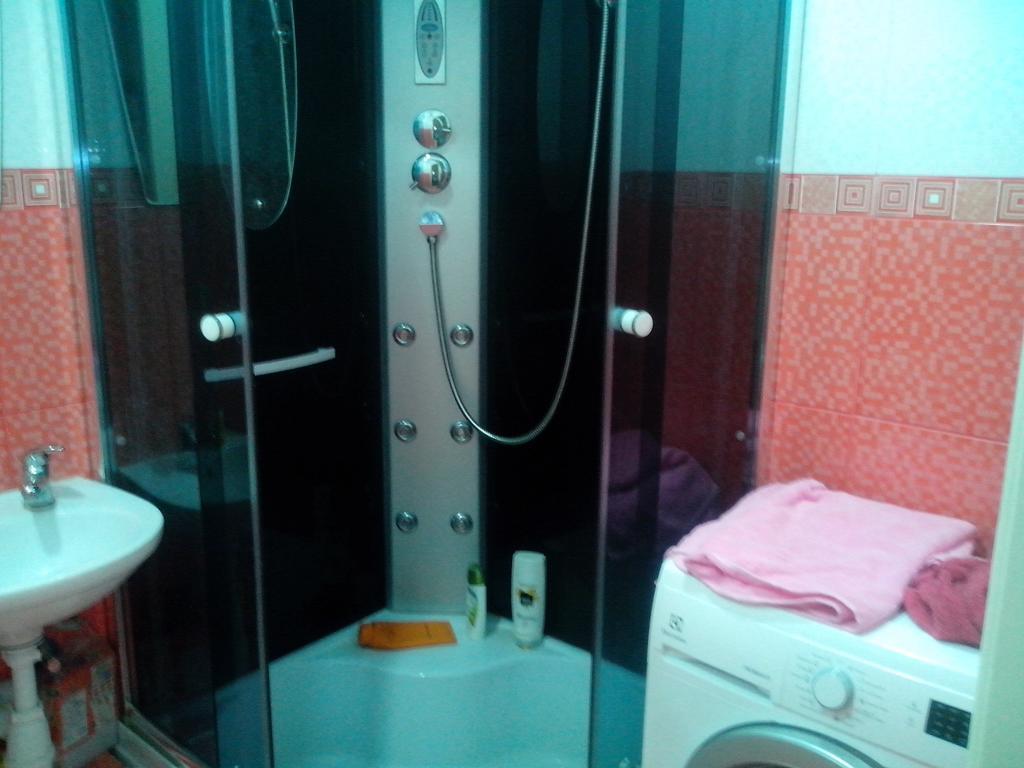 Apartment Syrec Kiev Luaran gambar